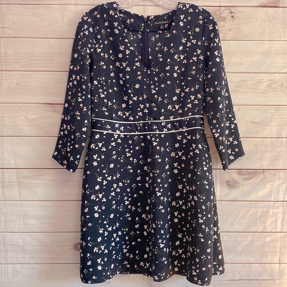 Banana Republic Navy Dress With White Flowers Size 2